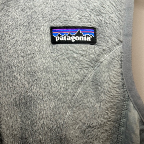 Patagonia Gray Fleece Vest NWOT size S - Picture 3 of 4